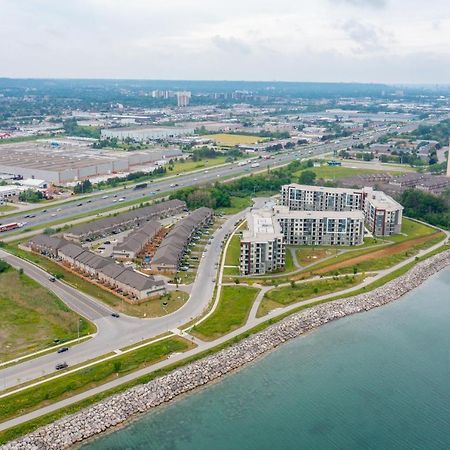 Modern Hamilton Homes Lake Ontario Shore By Globalstay Екстериор снимка