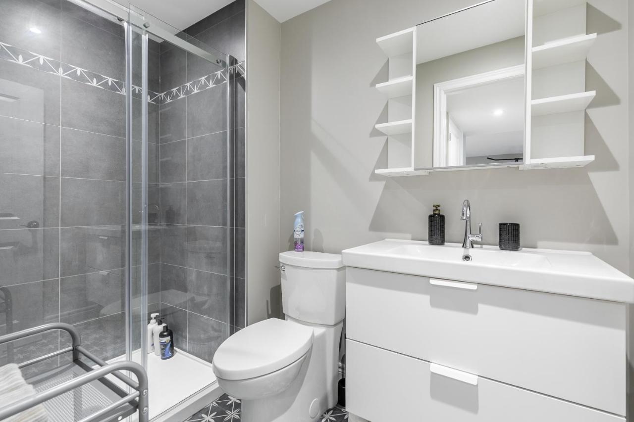 Modern Hamilton Homes Lake Ontario Shore By Globalstay Екстериор снимка