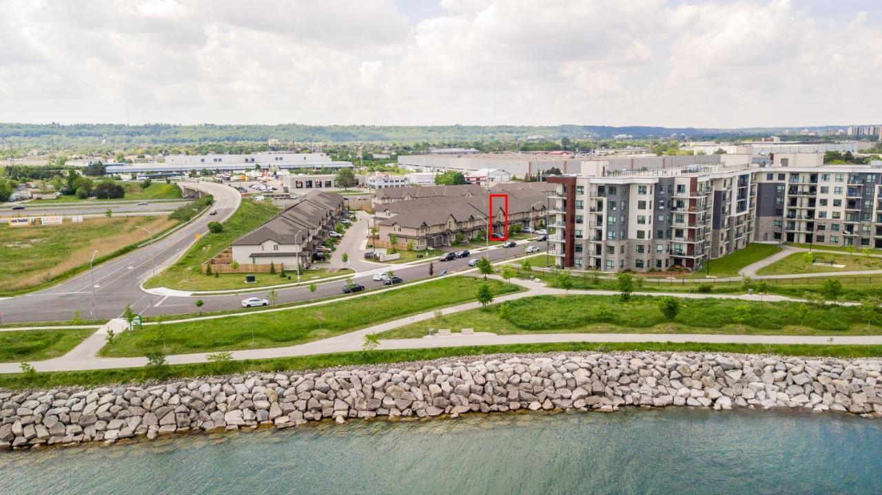 Modern Hamilton Homes Lake Ontario Shore By Globalstay Екстериор снимка