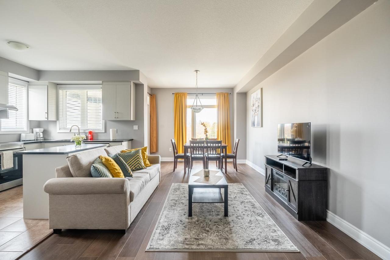 Modern Hamilton Homes Lake Ontario Shore By Globalstay Екстериор снимка