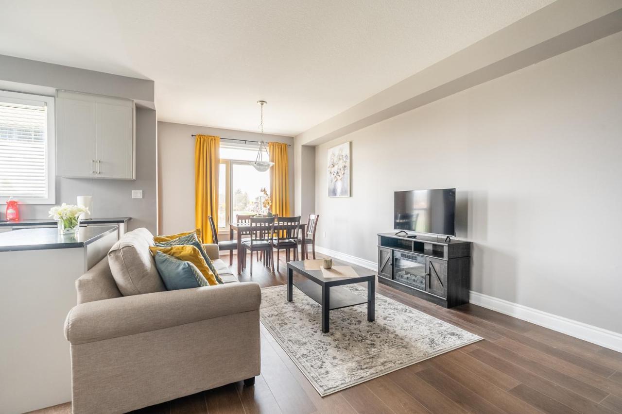 Modern Hamilton Homes Lake Ontario Shore By Globalstay Екстериор снимка