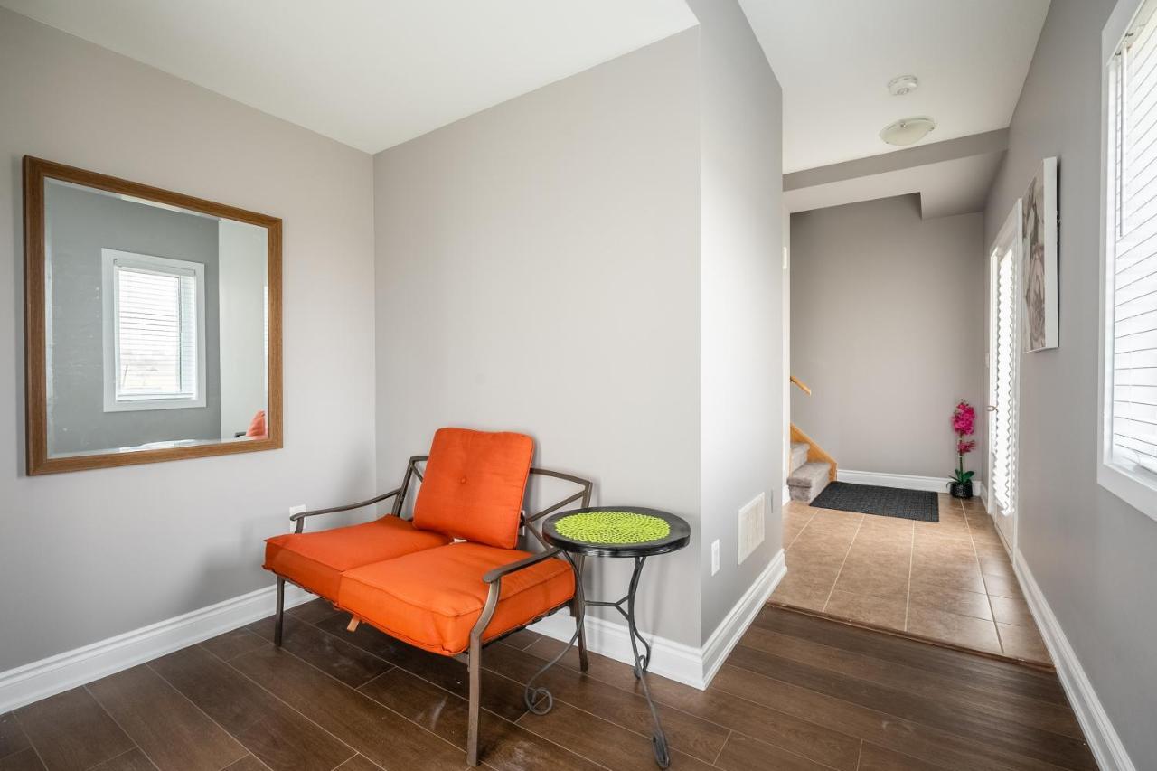 Modern Hamilton Homes Lake Ontario Shore By Globalstay Екстериор снимка