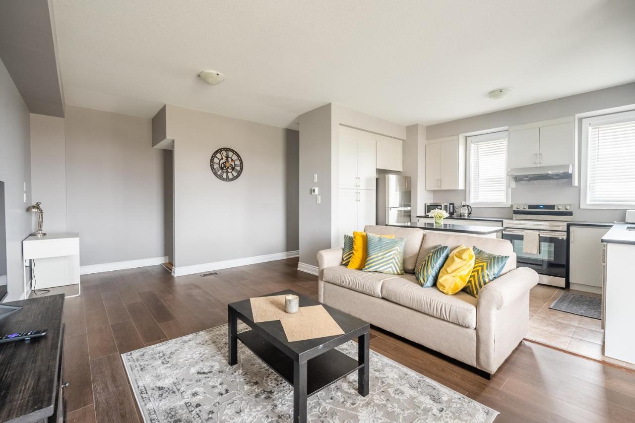 Modern Hamilton Homes Lake Ontario Shore By Globalstay Екстериор снимка